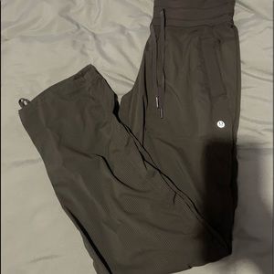 Dark green Lululemon older studio pant